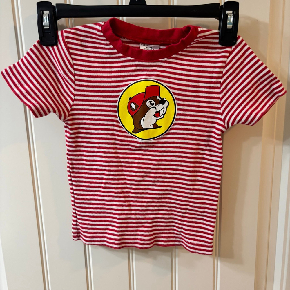Buc-ee's Short Sleeve Tee 2T Red White Striped EUC no cracking